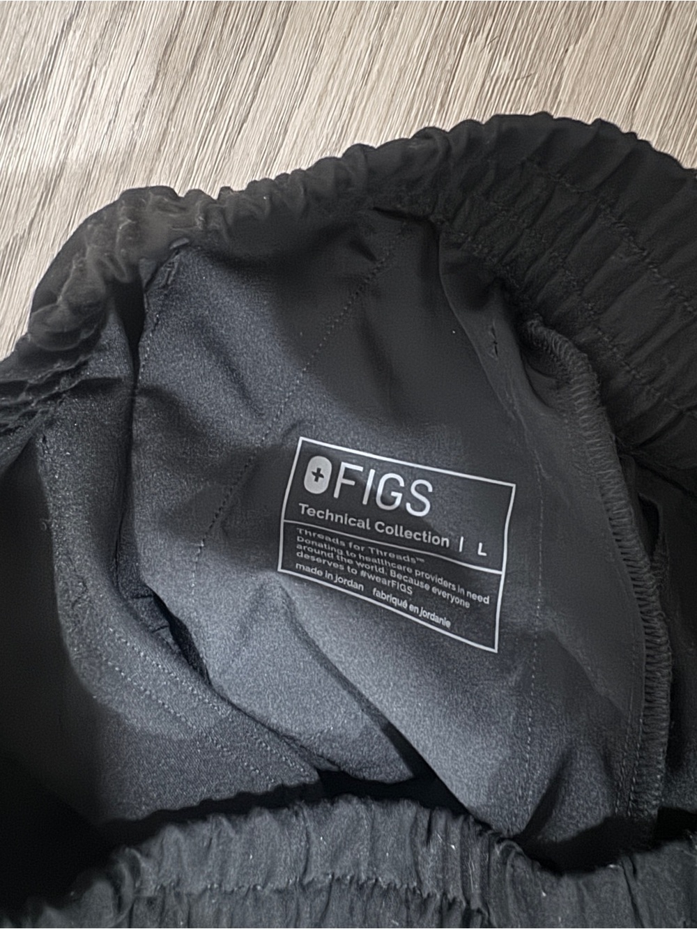 FIGS Technical Collection Black Cargo Pants Size L Healthcare Scrubs - Picture 4 of 4